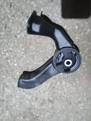 Mitsubishi Lancer Gearbox Mount