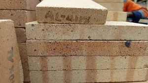 Split Firebricks 230x115x25mm – 40% Alumina