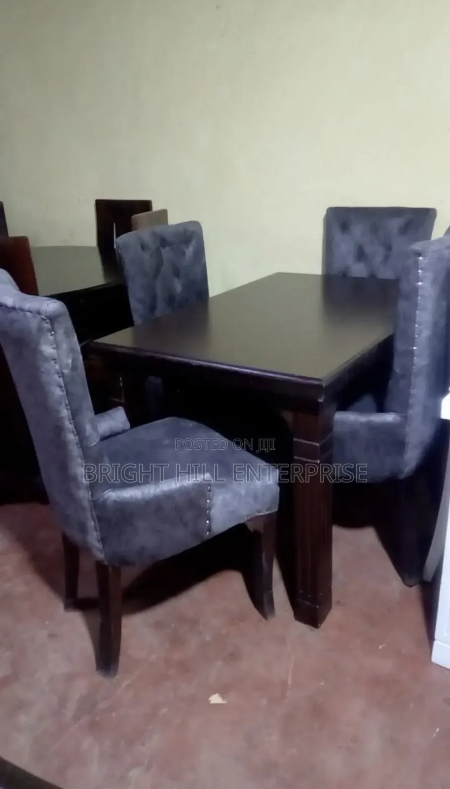 Reassuring Classic Dining 4 Seater Table