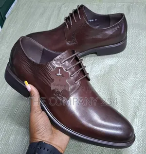 Quality Leather Casual Official Clarks Laced Low Cut Shoes