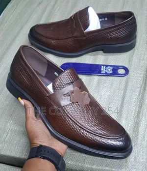 Quality Leather Casual Official Clarks Laced Low Cut Shoes