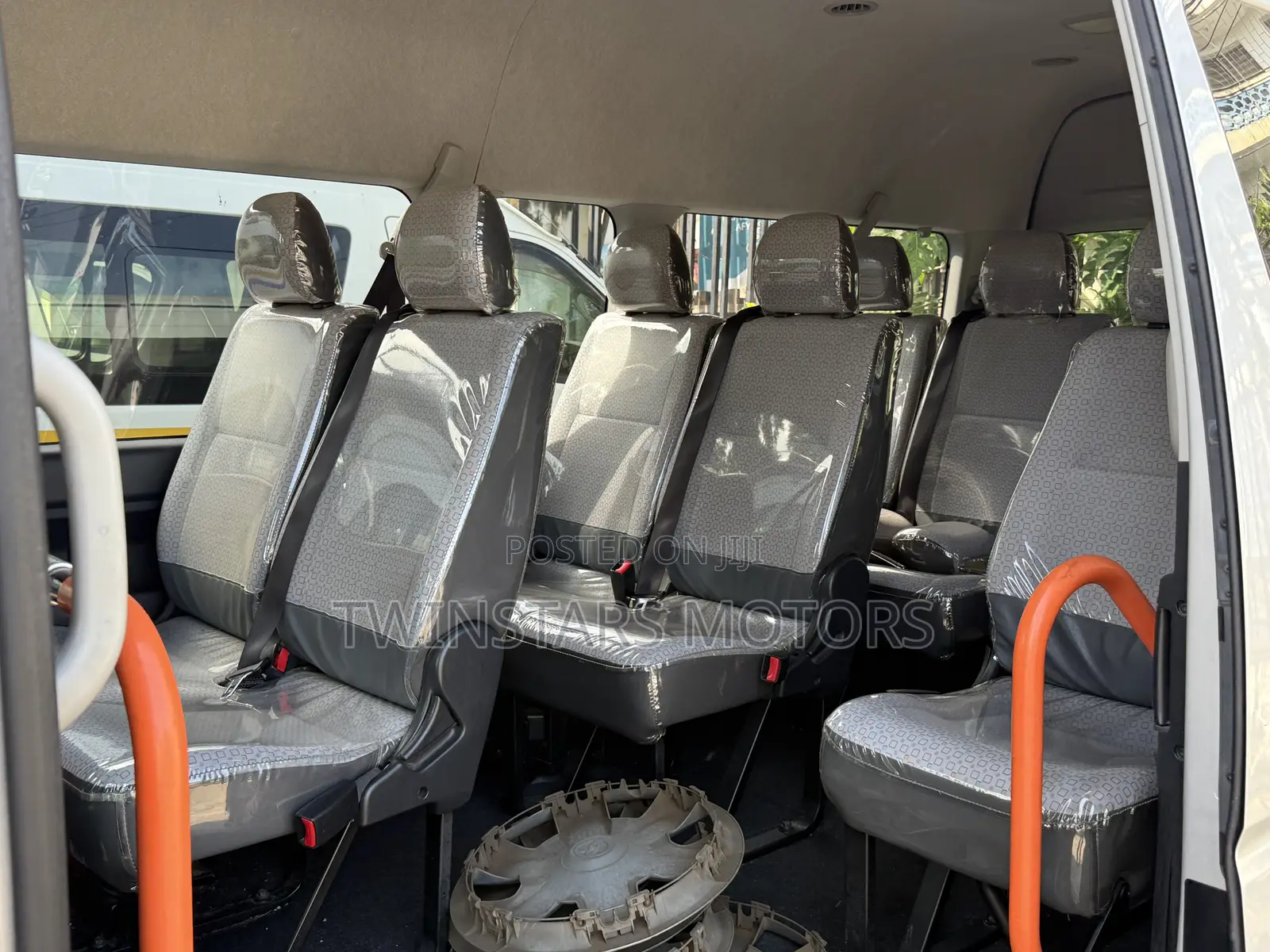 Toyota HiAce 2019 Silver