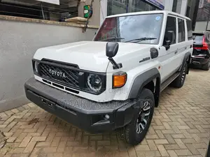 Toyota Land Cruiser 2024 Off white