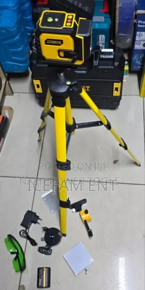 Dewalt Laser Level With Tripod Stand/Laser Level