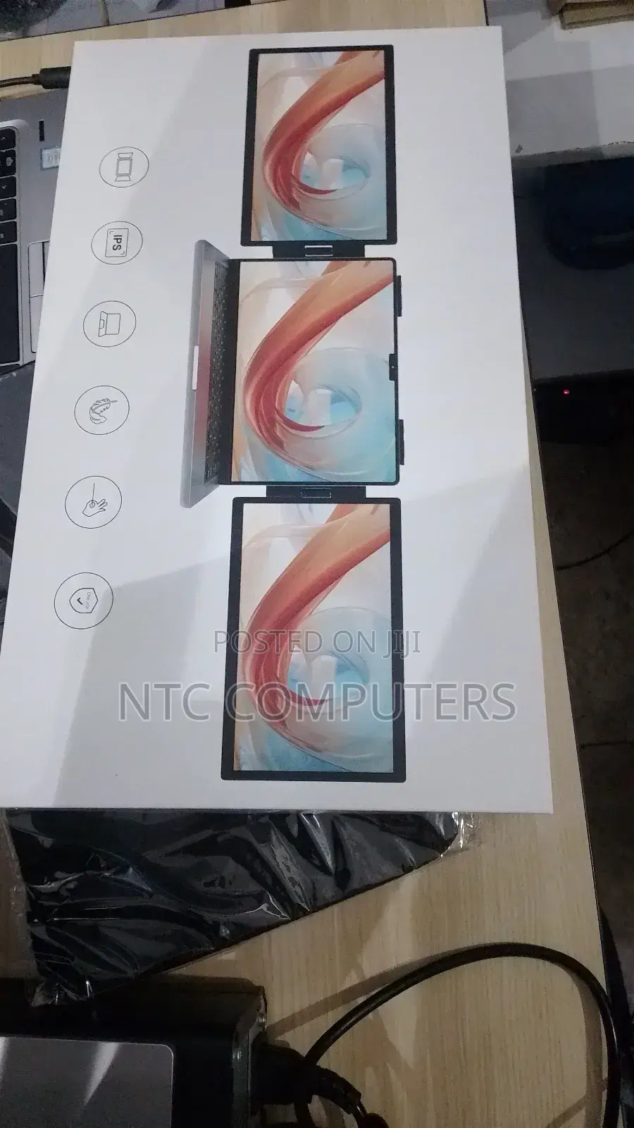 Portable Triple Monitors Screen