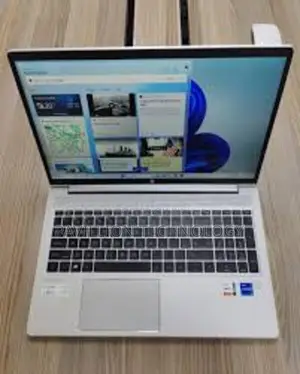 Laptop HP ProBook 450 G9 8GB Intel Core i5 SSD 512GB