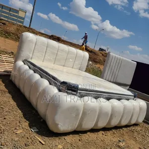 White Buble Bed 5*6 - Blue Colour