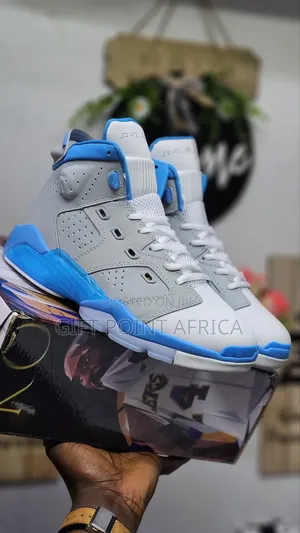 Jordan 6 Retro Grey Sneakers