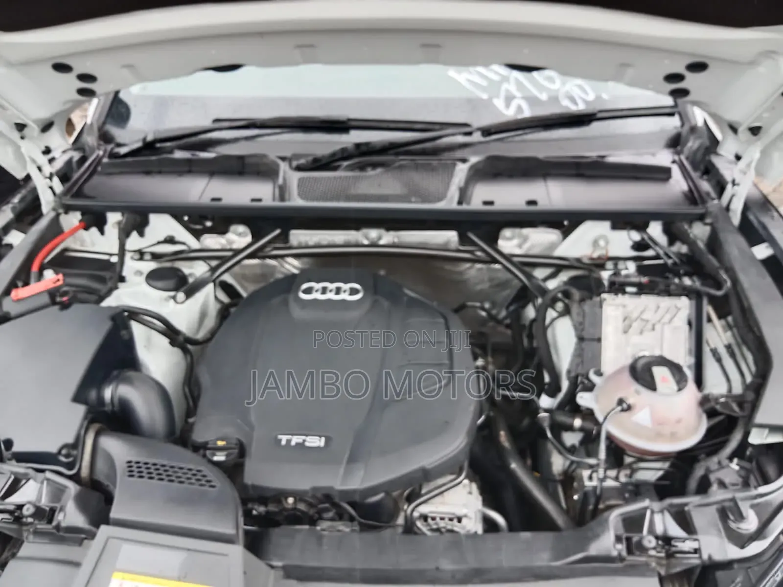 Audi Q5 2.0T Premium AWD quattro 2019 White