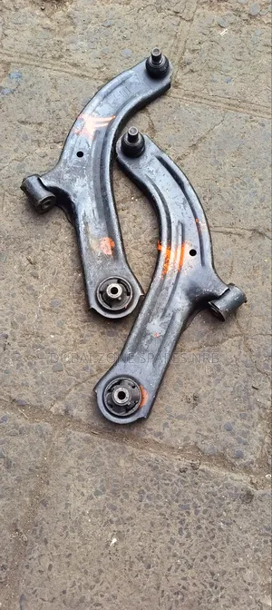 Nissan Wing Road Y12,Note,Tiida,March Arms.
