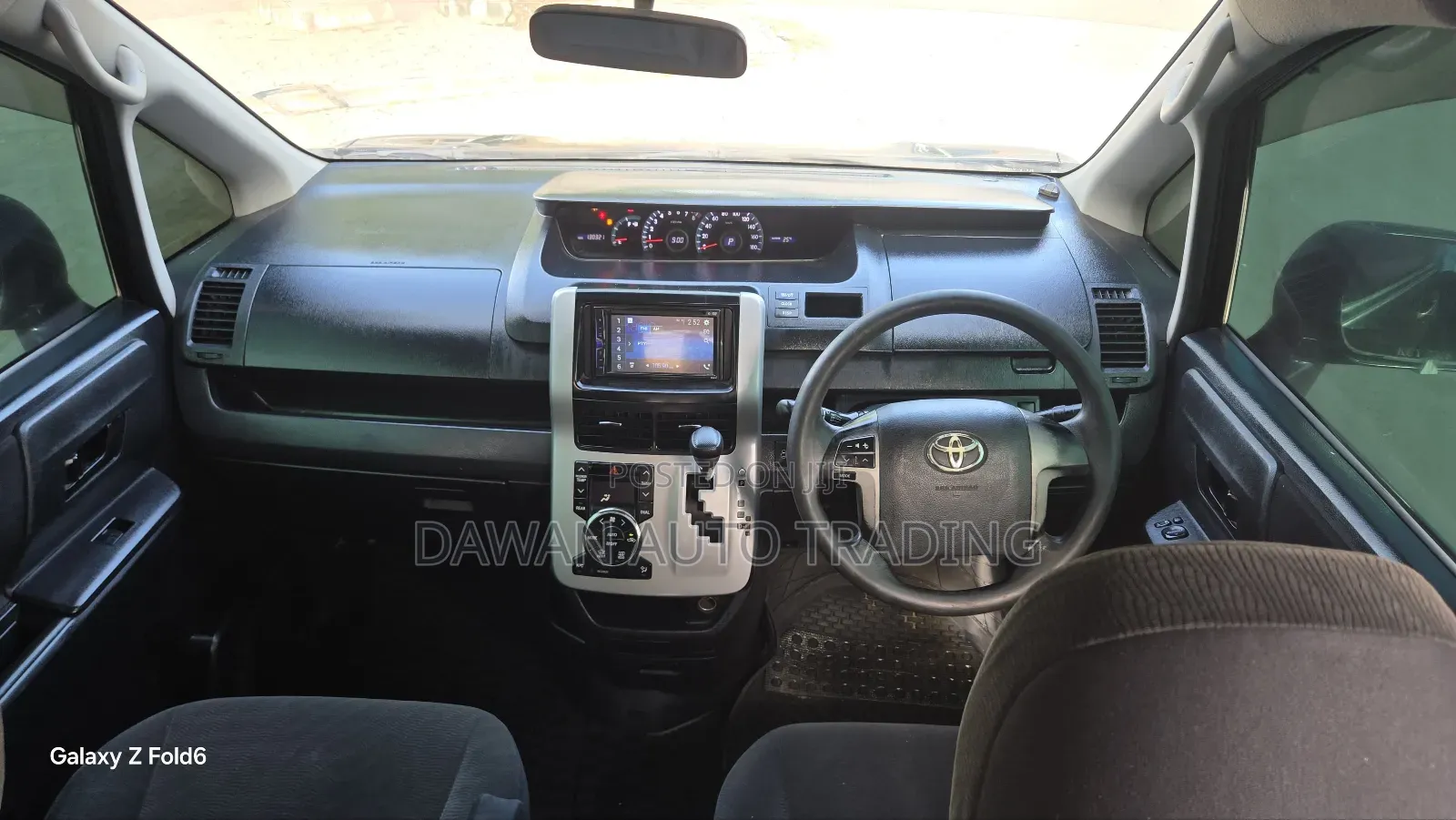 Toyota Voxy 2013 Black