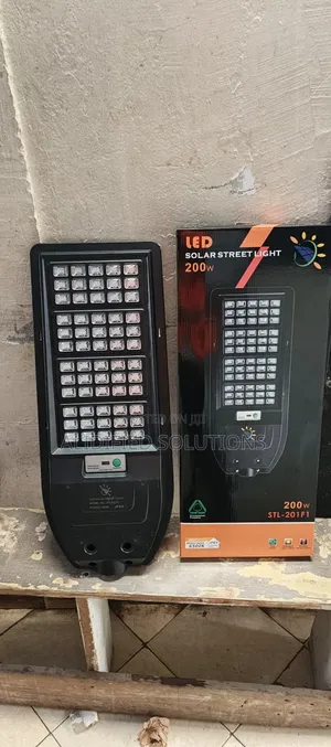 200w Solar Streetlight