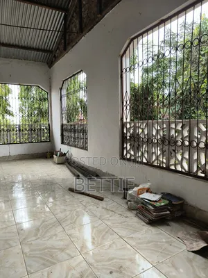 5bdrm Bungalow in Beatrice Dena Family, Mazeras for sale