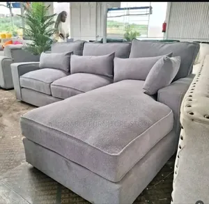 Comfy  Coner Coach