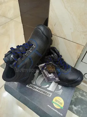 Ace Mamba Safety Boot With Puncture Resistance.