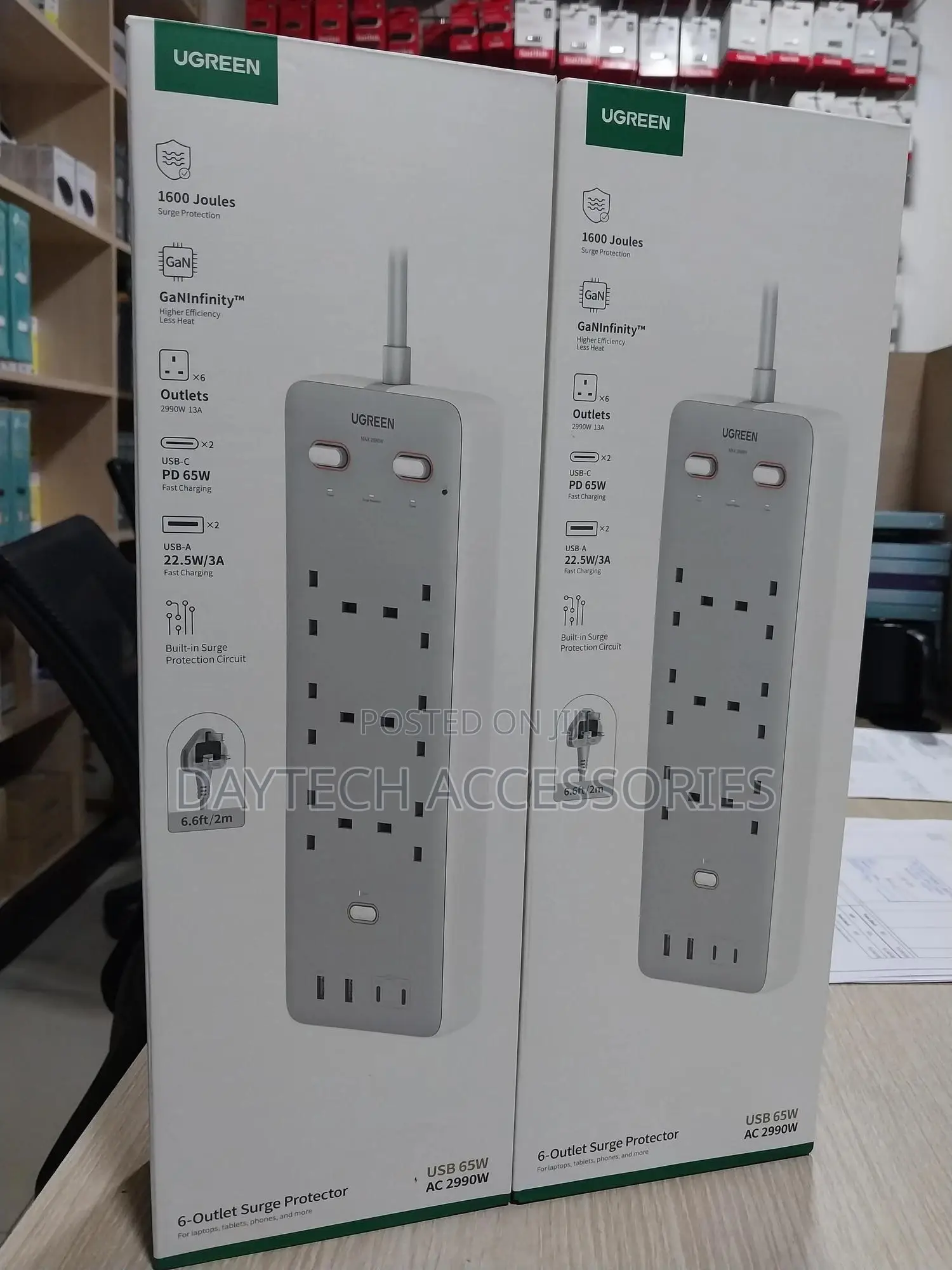 Ugreen 65w 6-Outlet Surge Protector Master Switch Extention