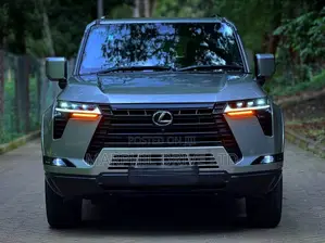 New Lexus GX 2025 Gray
