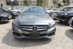Mercedes-Benz C200 2018 Gray