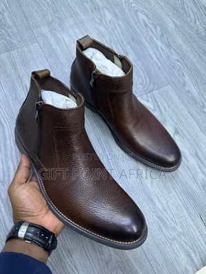 Clarks Boots And Wetlook Lowcut
Limited Edition