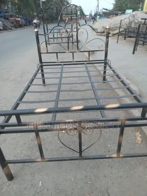 4×6 Standard Double Metal Bed at 7499