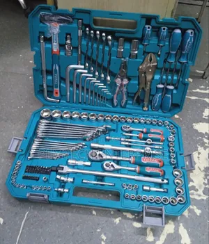 Set of 142 Total Combination Tools