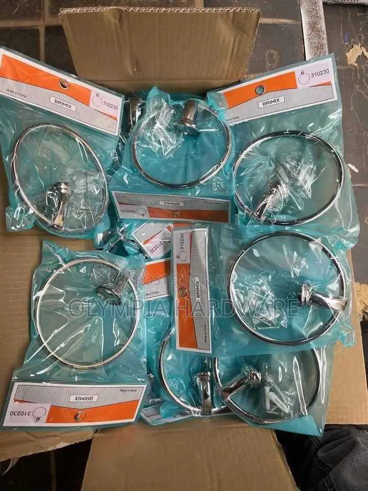 Lirlee Silver Towel Ring Holder