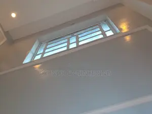 Streamlined Style Electric Curtain Automation