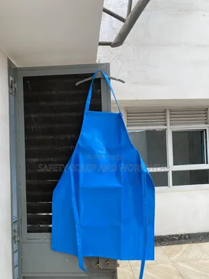 PVC Apron Full Body Splash Protection for Safety at Work.