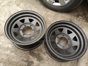 Land Cruiser Black Rims Size 16