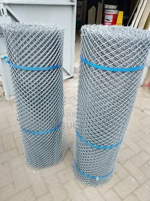 Plastic Chicken Mesh Gray in Colour 25m