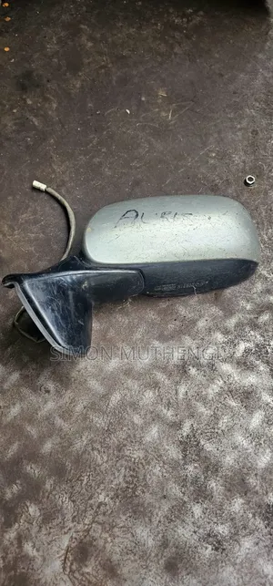 Toyota Auris Exterior Side Mirrors (Price Per Piece)