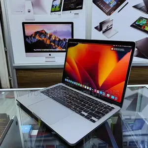 Laptop Apple MacBook Pro 2020 16GB Intel Core i7 SSD 512GB
