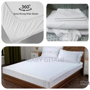 Pattern White Fitted Bedsheets