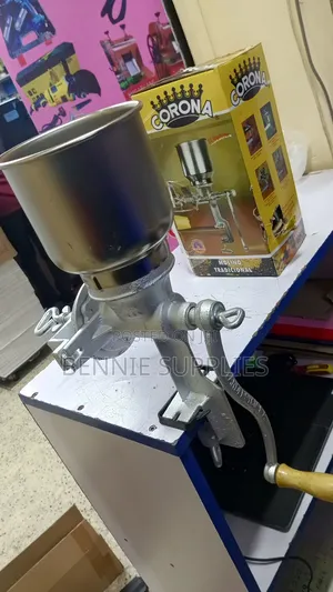 Affordable Corona Manual Spicey Grinder / Spicey Grinder