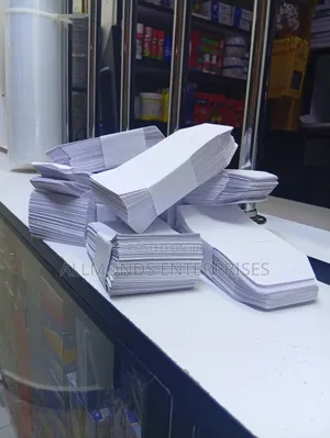 100 Pieces of White Medical Envelopes - Economics