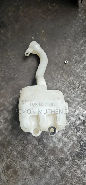 Reliable Windshield Washer Bottle Available