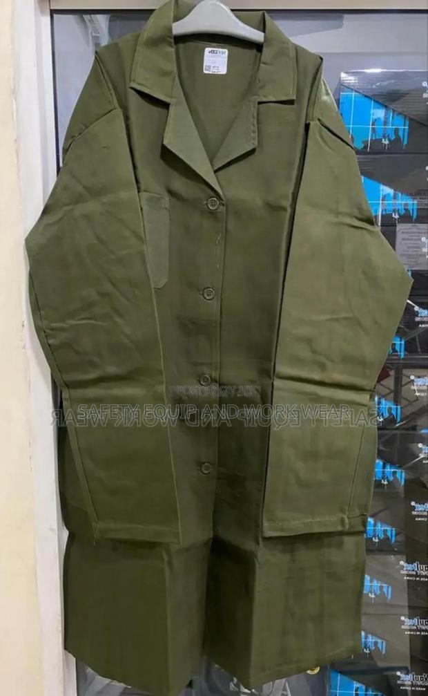 Work Wear Dust Coats With A Reinforced Design