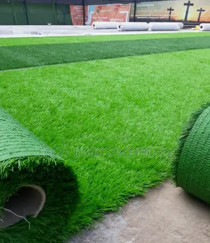 Low-Maintenance, High-Style Outdoor Grass Carpet
