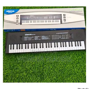 Portable Electric 61 Key Piano Keyboard Set With Microphone