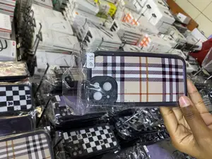 Rertina Tartan Damier Chessboard iPhone 15 Case