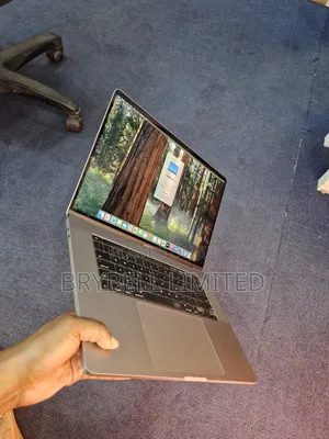 Laptop Apple MacBook Pro 2019 16GB Intel Core I7 SSD 1T