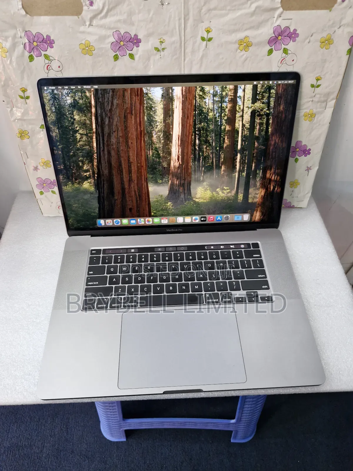 Laptop Apple MacBook Pro 2019 16GB Intel Core I7 SSD 1T