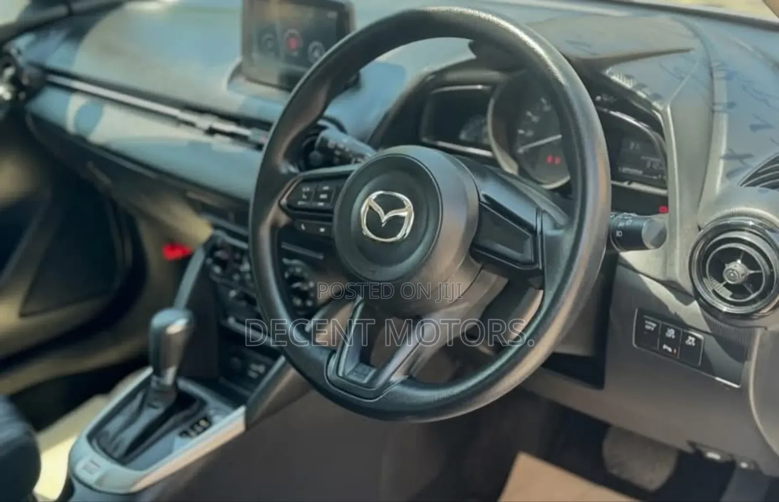 Mazda 2 2020 Silver