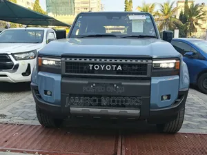 Toyota Land Cruiser Prado 2.8 2025 Blue