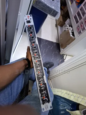 Dbx 224xl Crossover With Subwoofer