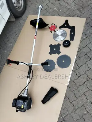 Kato 4 Stroke 8 Blade Brush Cutter