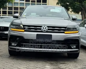 Volkswagen Tiguan 2.0T SEL R-Line FWD 2019 Silver