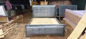 Gray Box 5x6 Tufts Bed