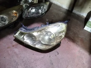 Nissan Wingroad Y12 Non Xenon Headlamp, Ex Japan