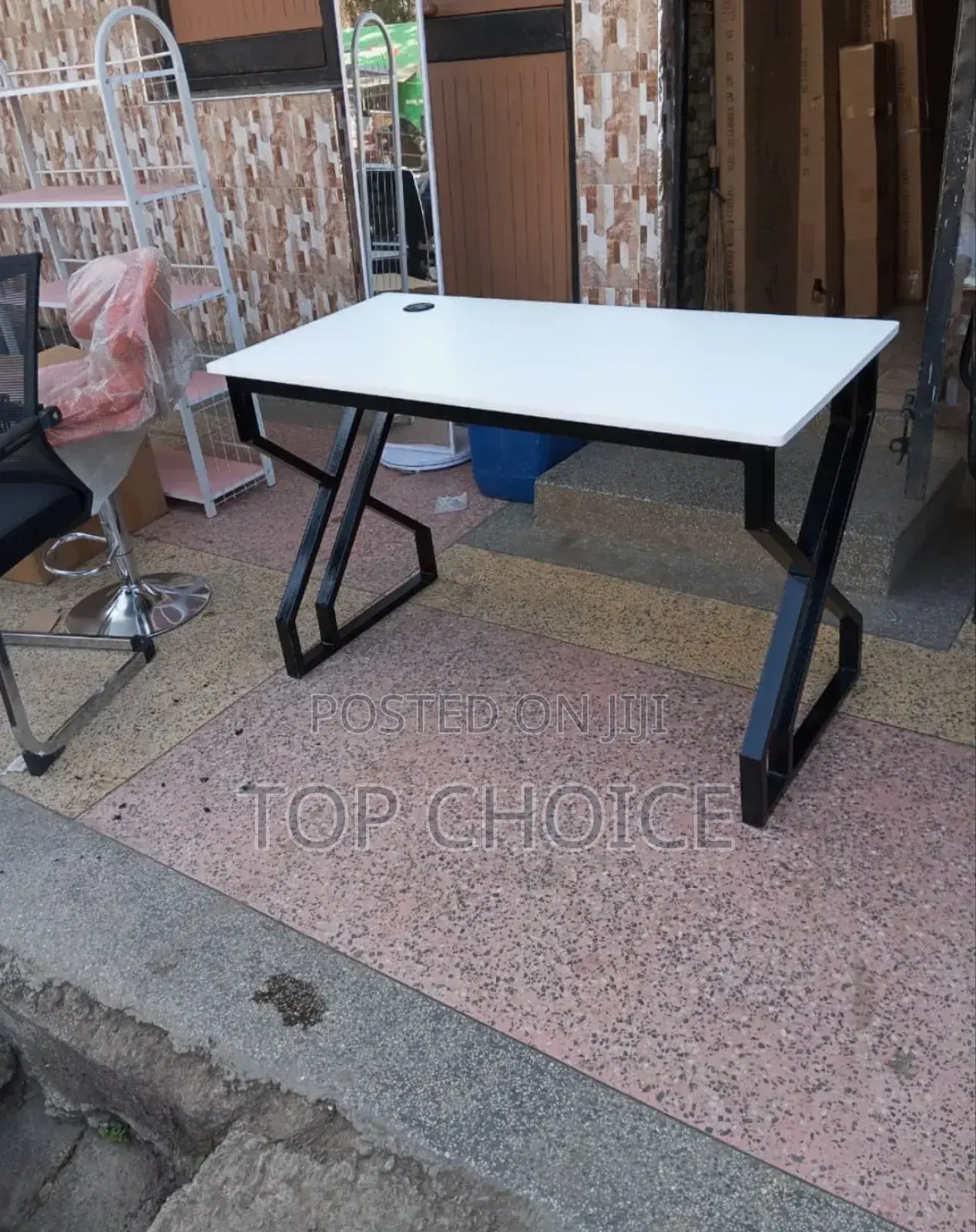 Office Desk : Home / Office Computer Table 1.2m